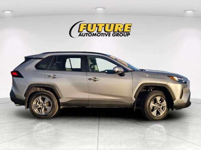Used 2024 Silver Toyota XLE image 3
