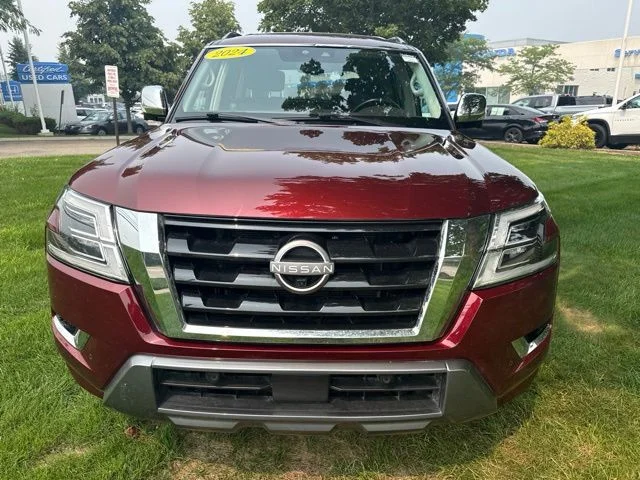 Used 2024 Red Nissan Platinum image 2