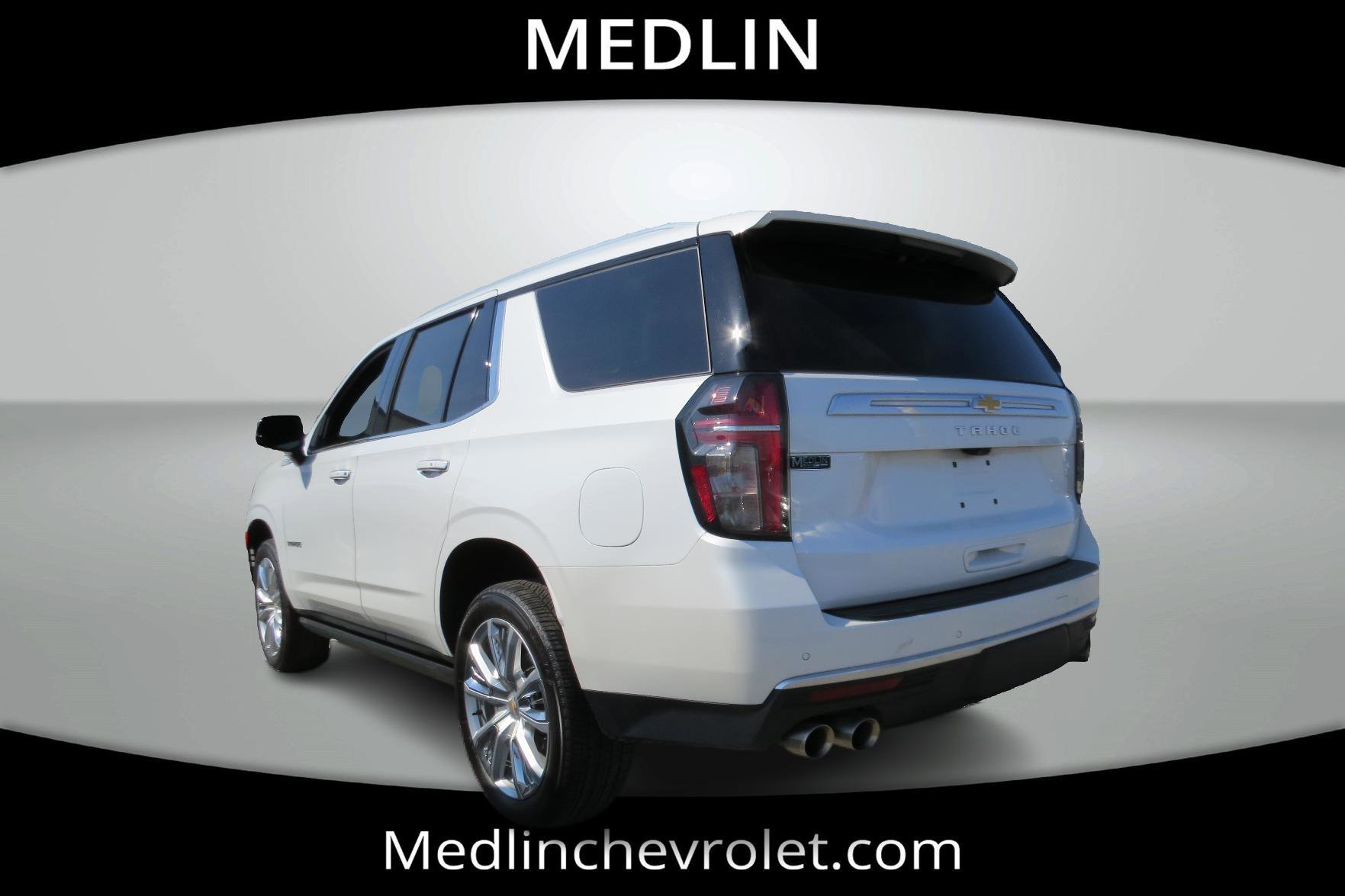Used 2024 Iridescent Pearl Tricoat Chevrolet High Country image 5