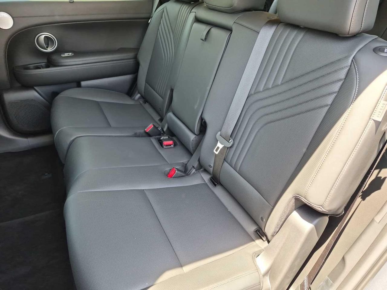 New 2026 Ecotronic Gray Pearl Hyundai SEL AWD image 19