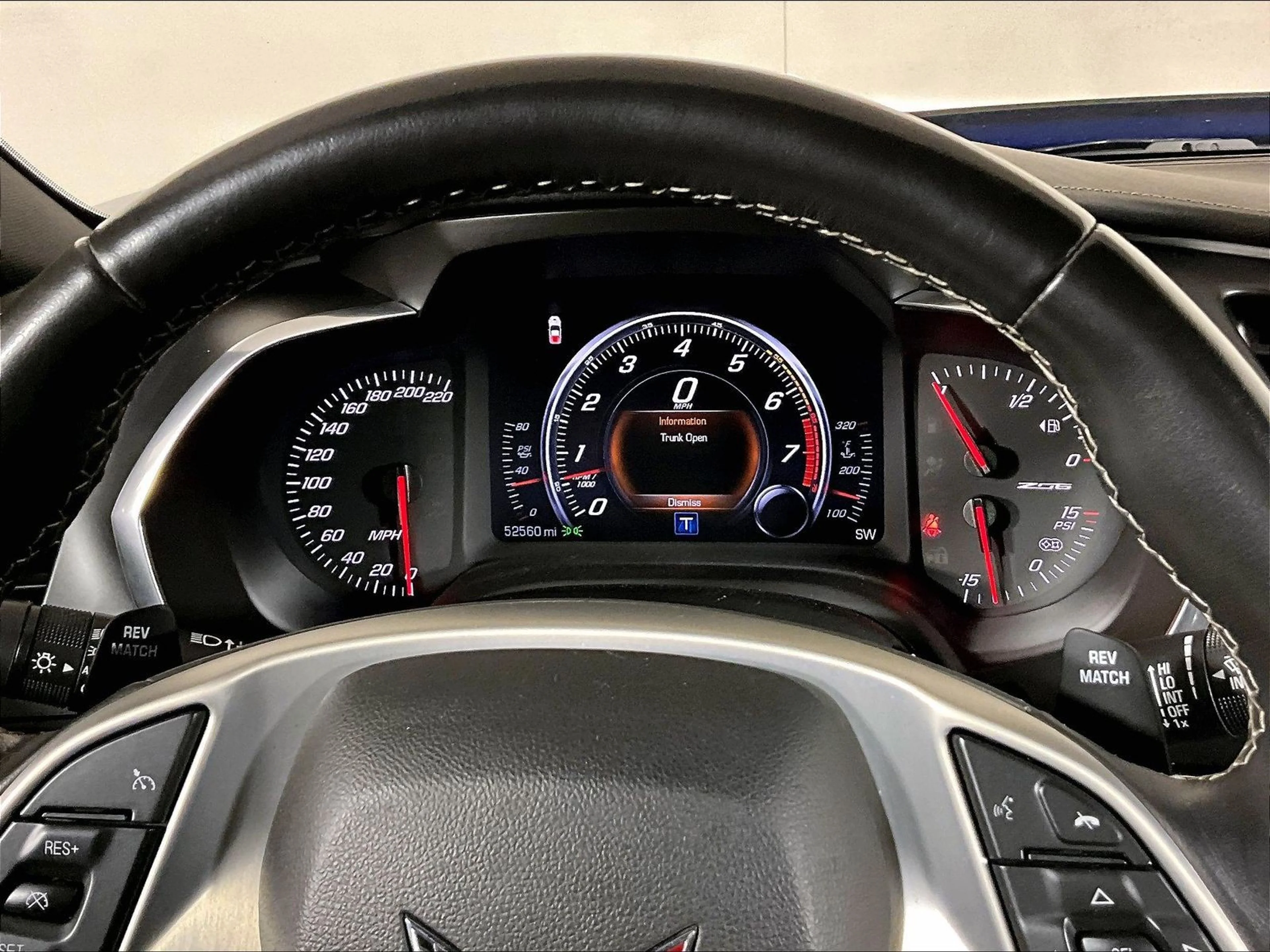 2016 Chevrolet Corvette 2LZ - Photo 11
