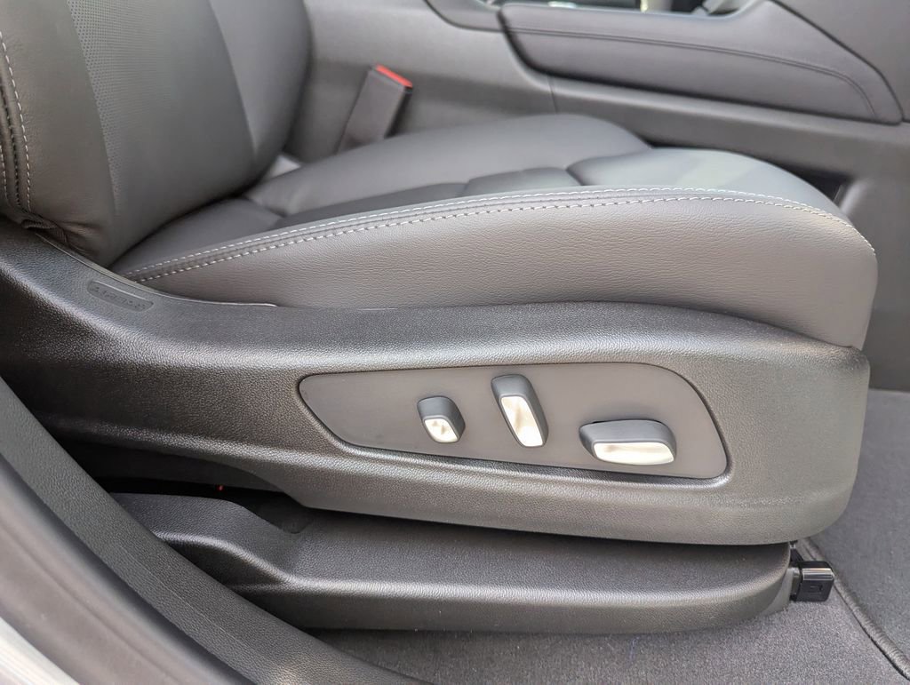 2025 Cadillac XT5 Sport - Photo 40