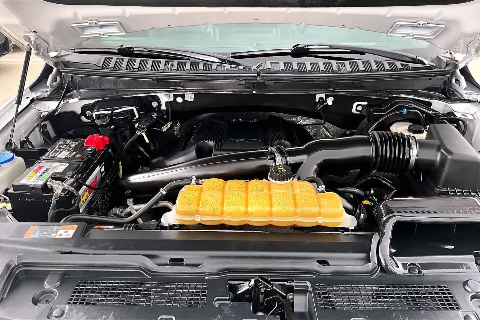 Used 2019 Oxford White Ford XLT image 31