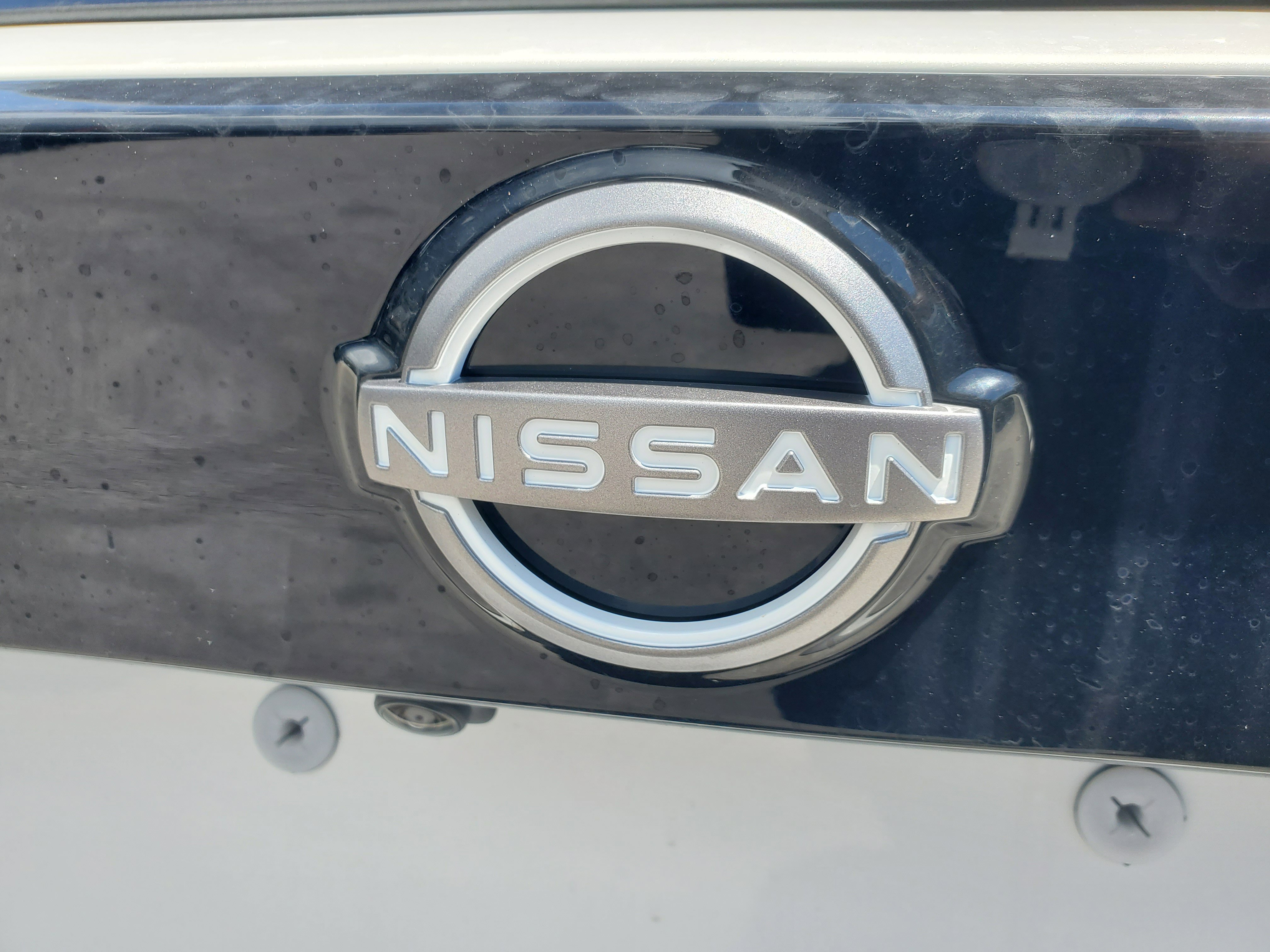 New 2026 Aspen White Tricoat Nissan SR image 9