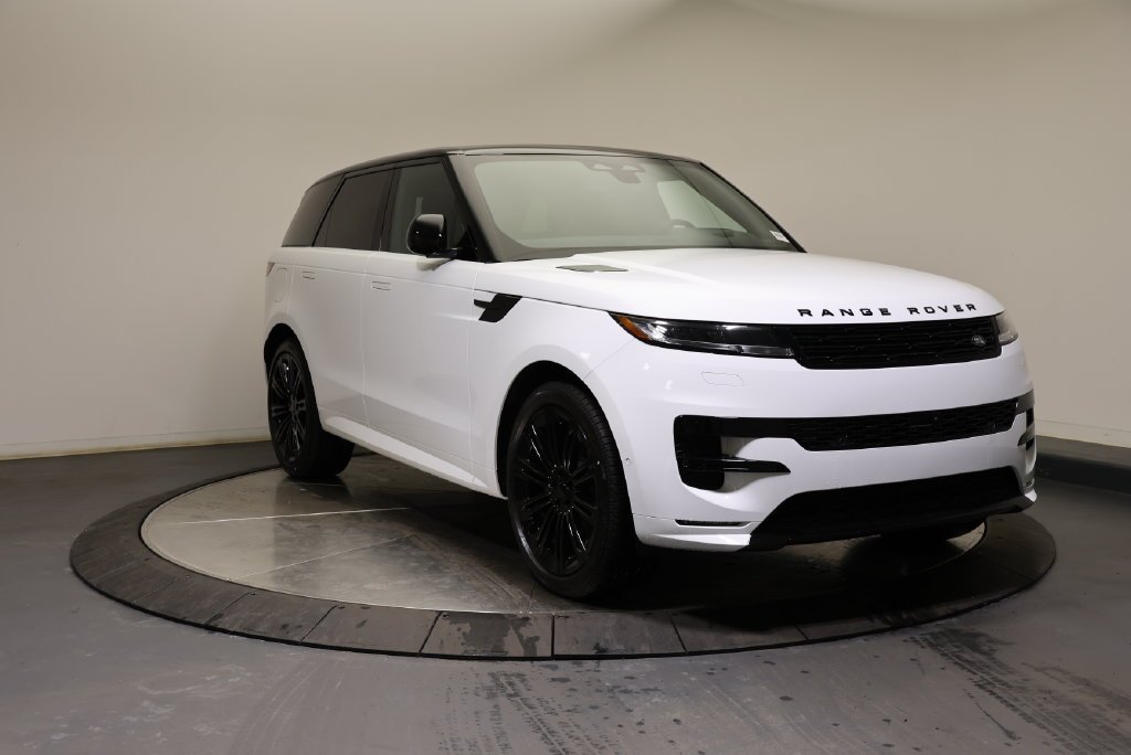 Certified Used 2026 Fuji White Land Rover Dynamic SE image 7