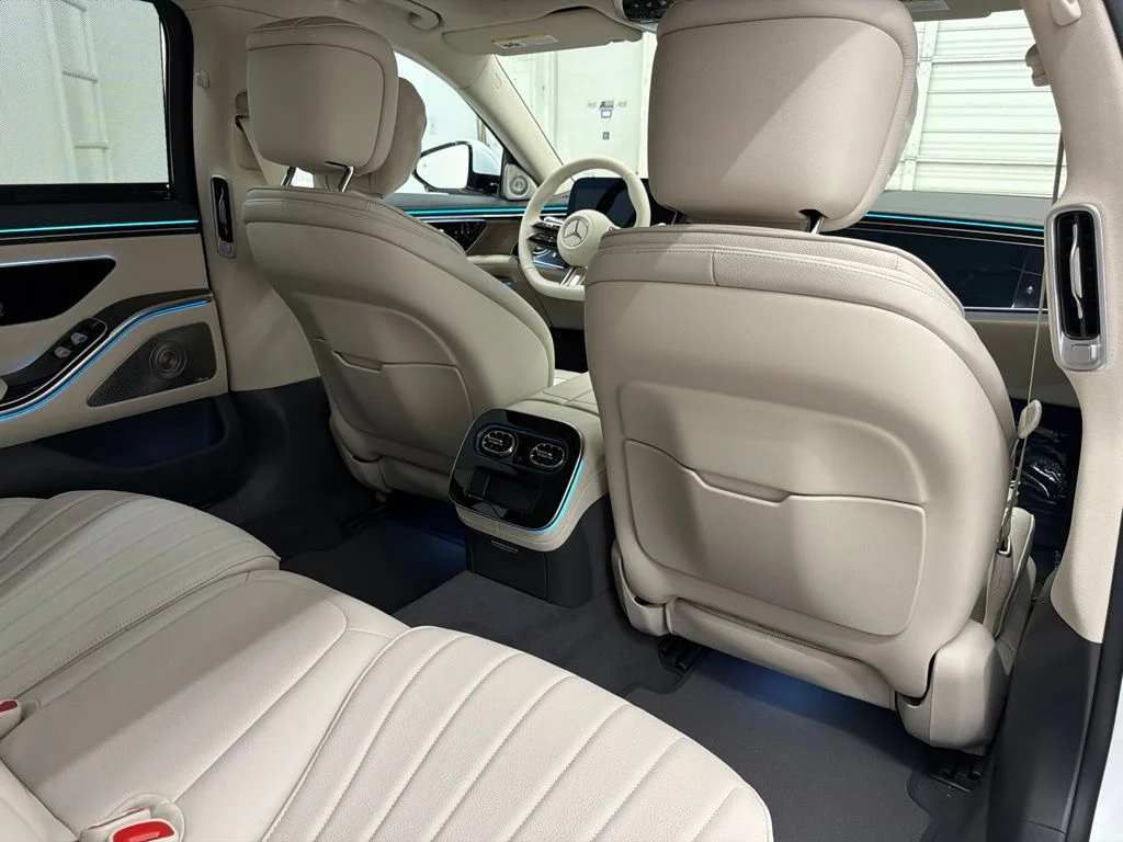 New 2027 White Mercedes-Benz S 500 image 27