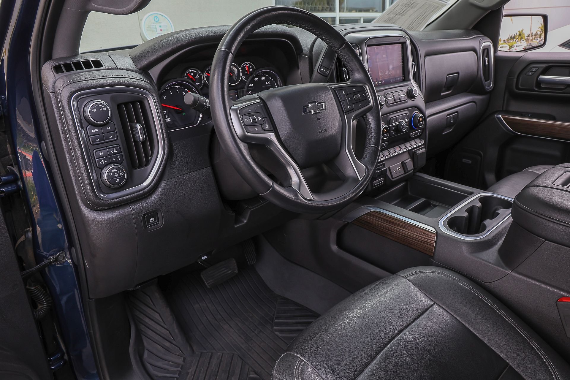 Used 2021 Blue Chevrolet RST image 13