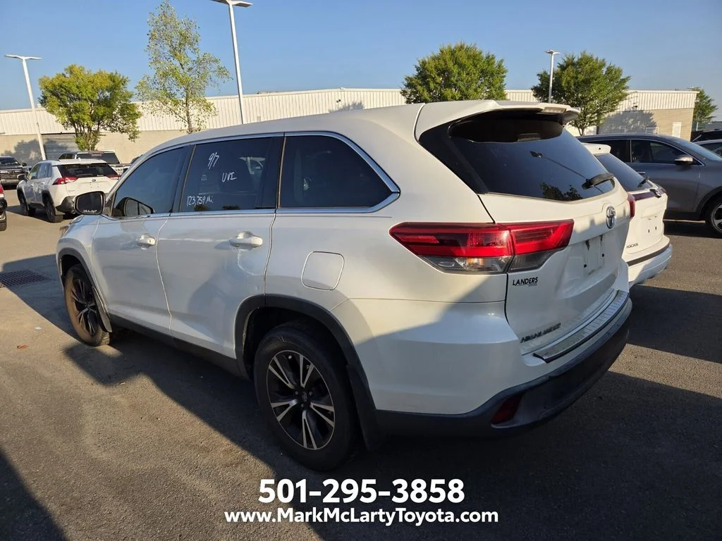 Used 2019 White Toyota LE image 5