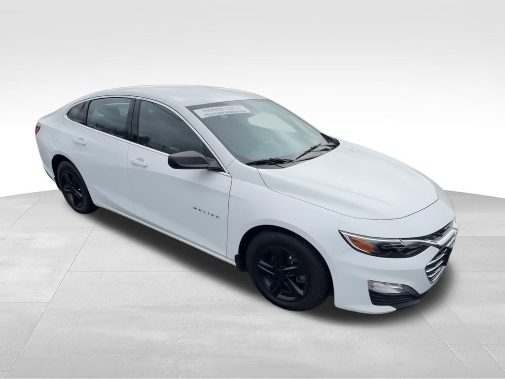 Used 2022 White Chevrolet LS image 2