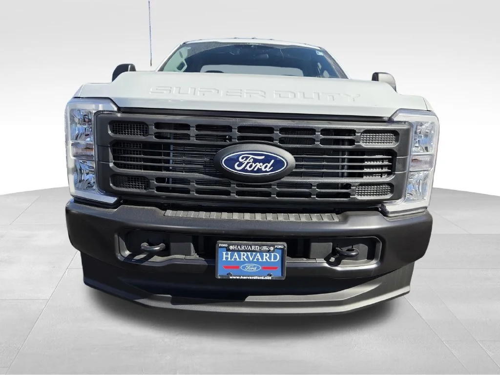 New 2027 Oxford White Ford F-350® XL image 21