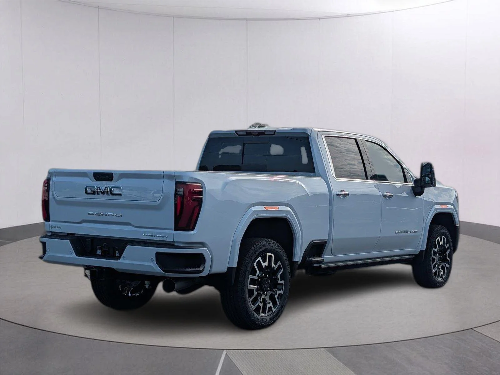 New 2026 Glacier White Tricoat GMC Denali Ultimate image 6
