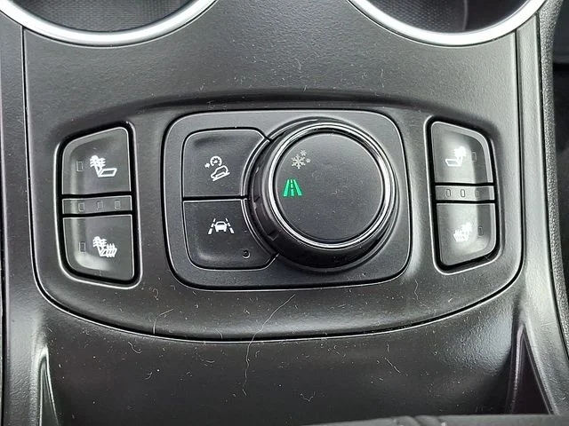 Used 2020 Black GMC SLT image 25