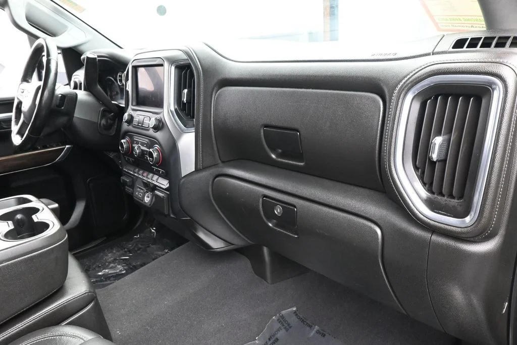 Used 2019 Black Chevrolet LT image 42