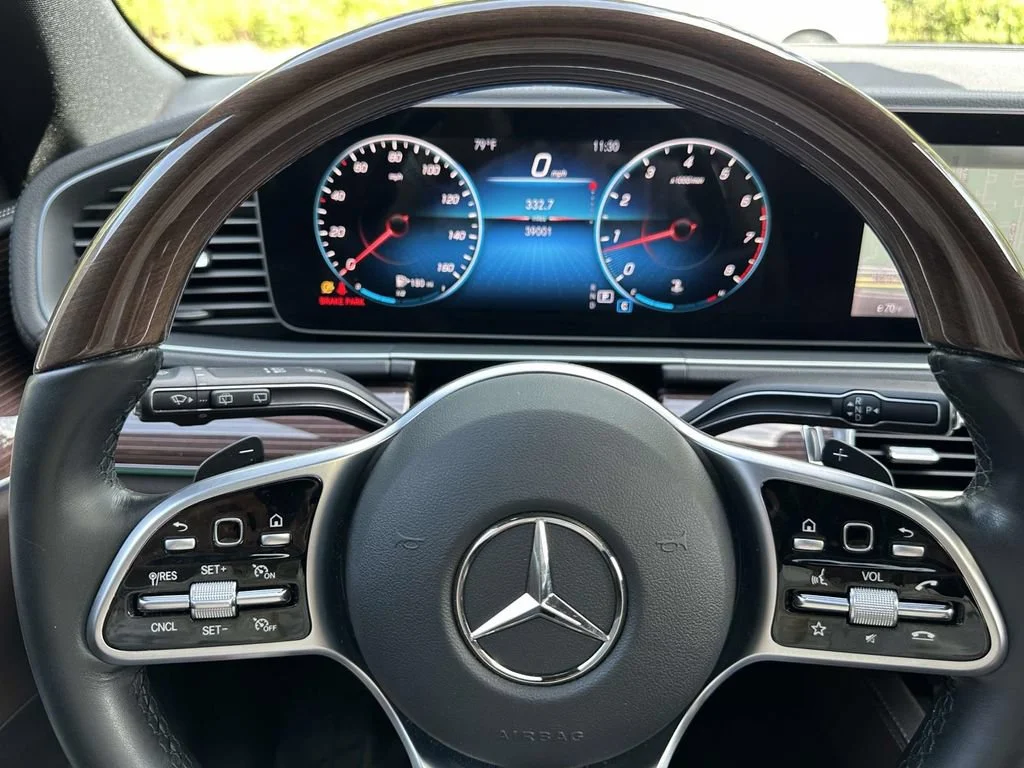 Used 2022 Black Mercedes-Benz 4MATIC® image 20