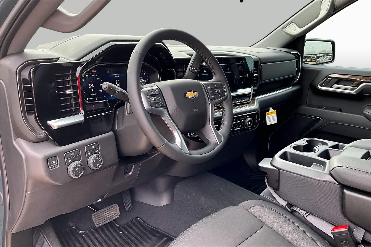 2026 Chevrolet Silverado 1500 LT - Photo 9
