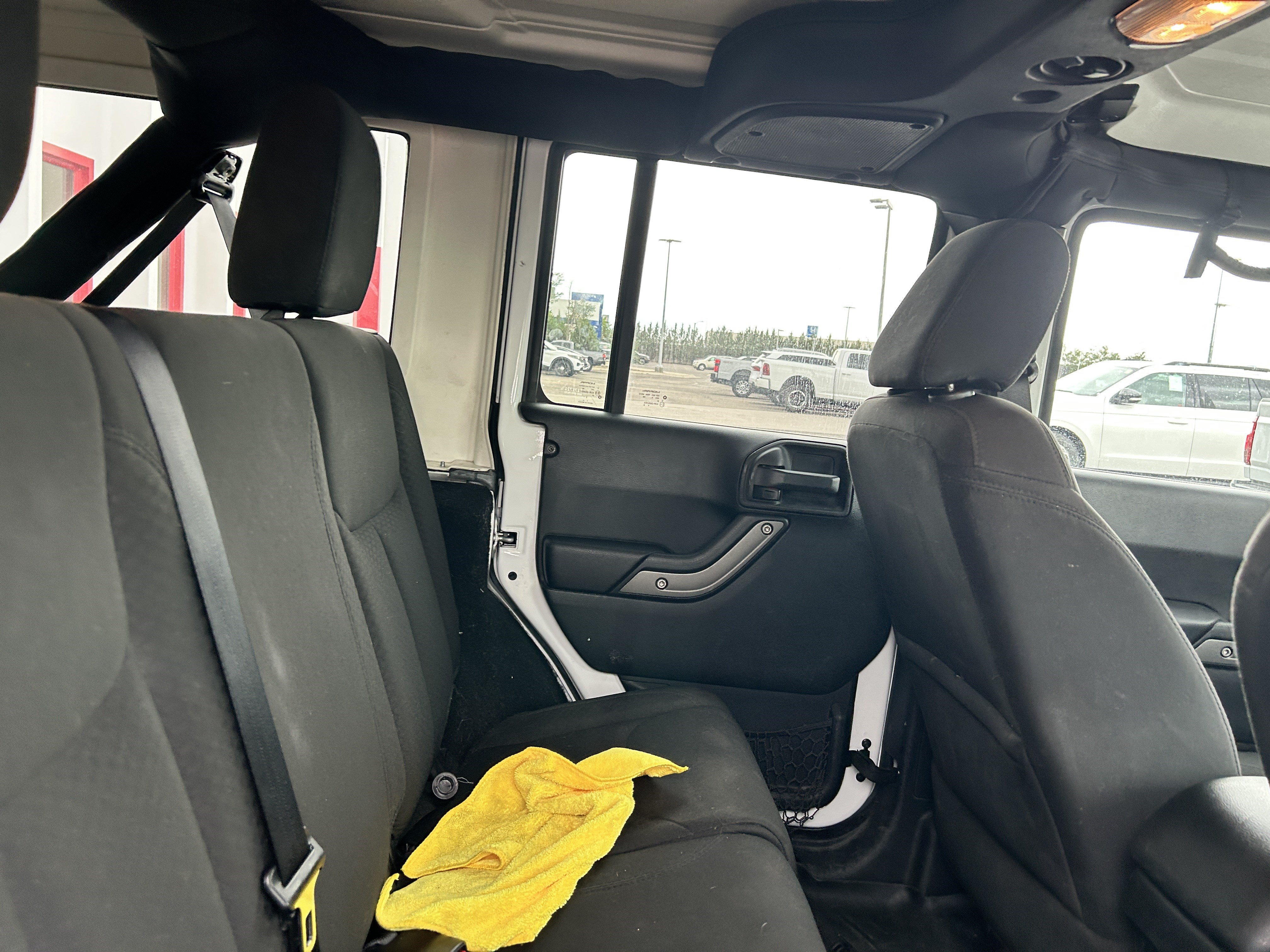 2016 Jeep Wrangler Unlimited Sport S - Photo 11