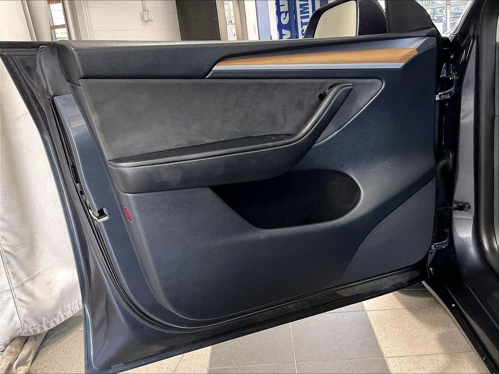 Used 2024 Gray Tesla Long Range image 9