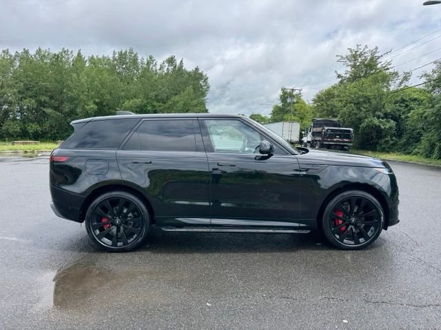 Certified Used 2024 Black Land Rover Dynamic SE image 6