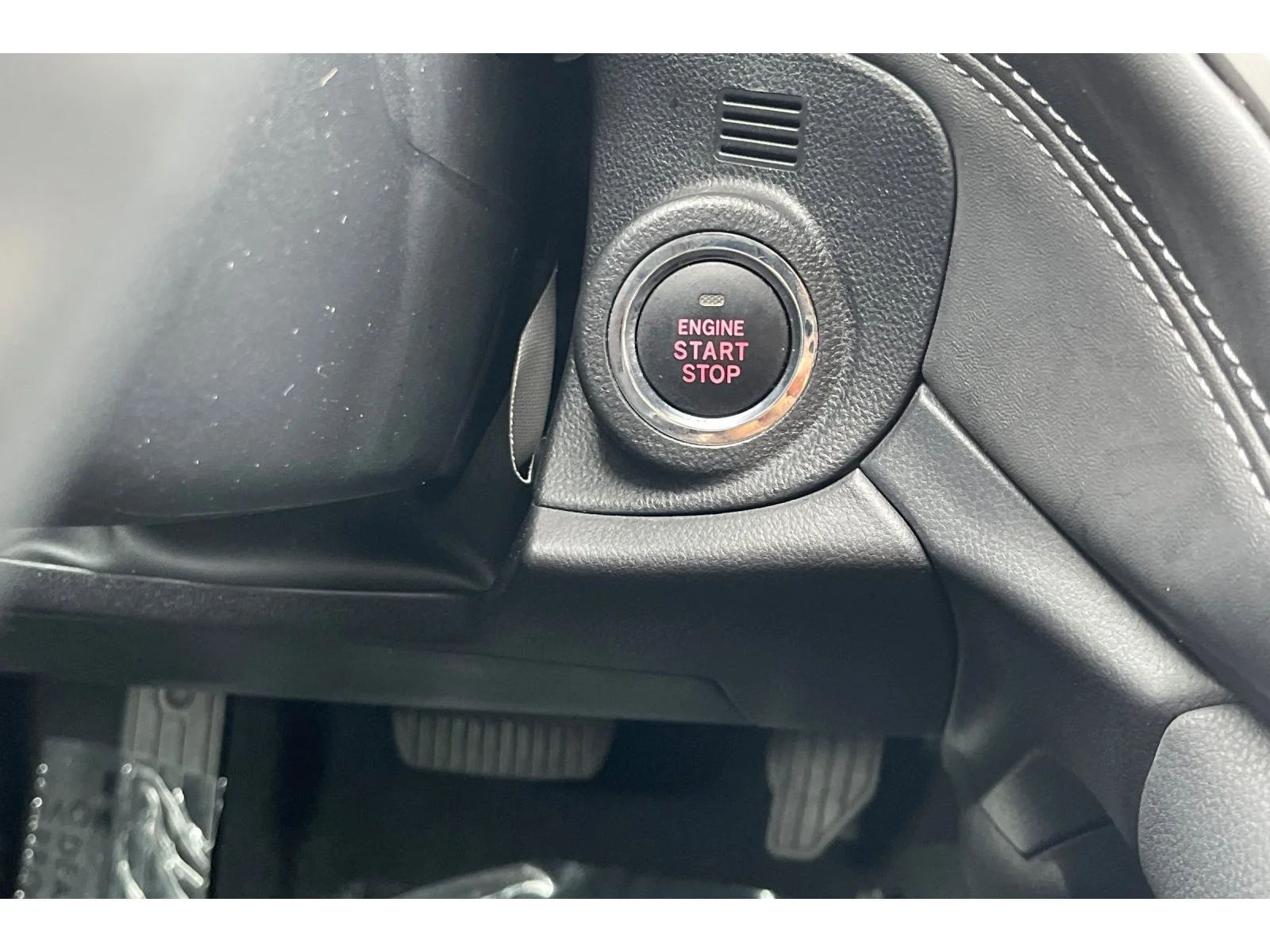 Used 2024 ICE SILVER METALL Subaru Premium image 31