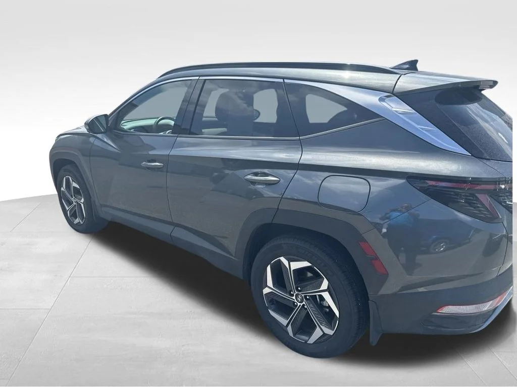 Used 2024 Amazon Gray Hyundai Limited image 5