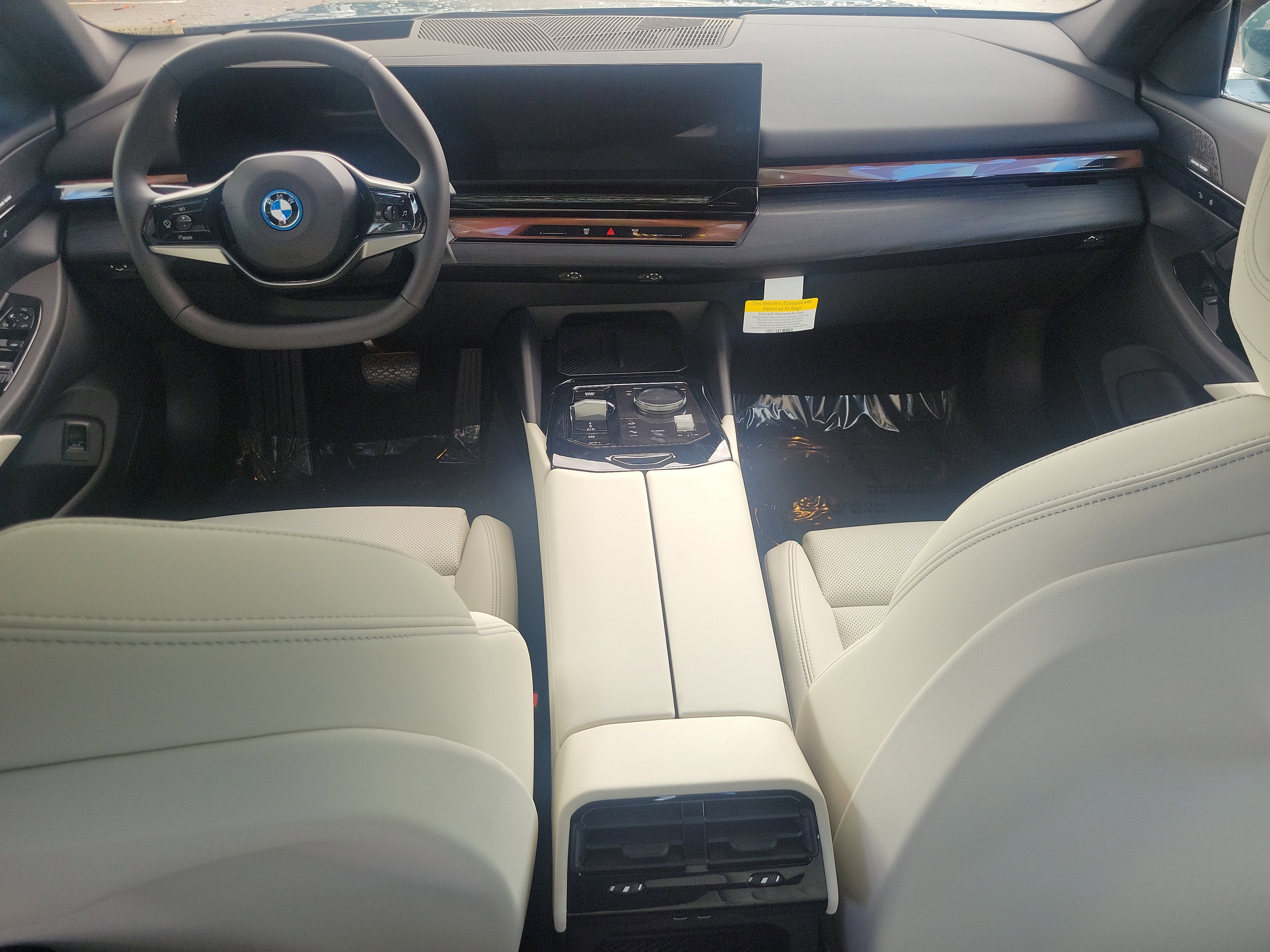 New 2026 Cape York Green Metallic BMW eDrive40 image 14