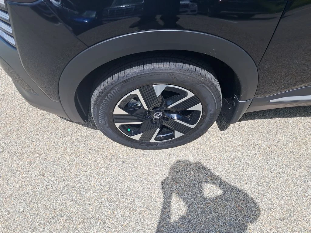 New 2026 Black Nissan SV image 28