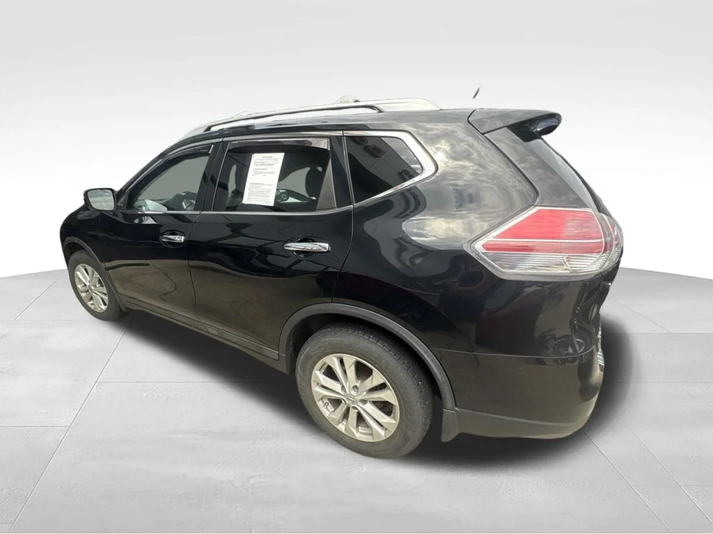 Used 2014 Black Nissan SV image 5