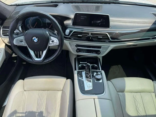 Used 2019 White BMW 750i xDrive image 20
