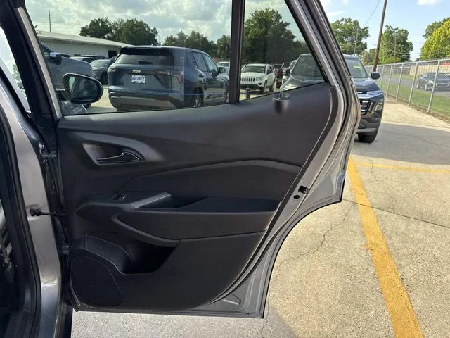 Used 2025 Gray Chevrolet LT image 26