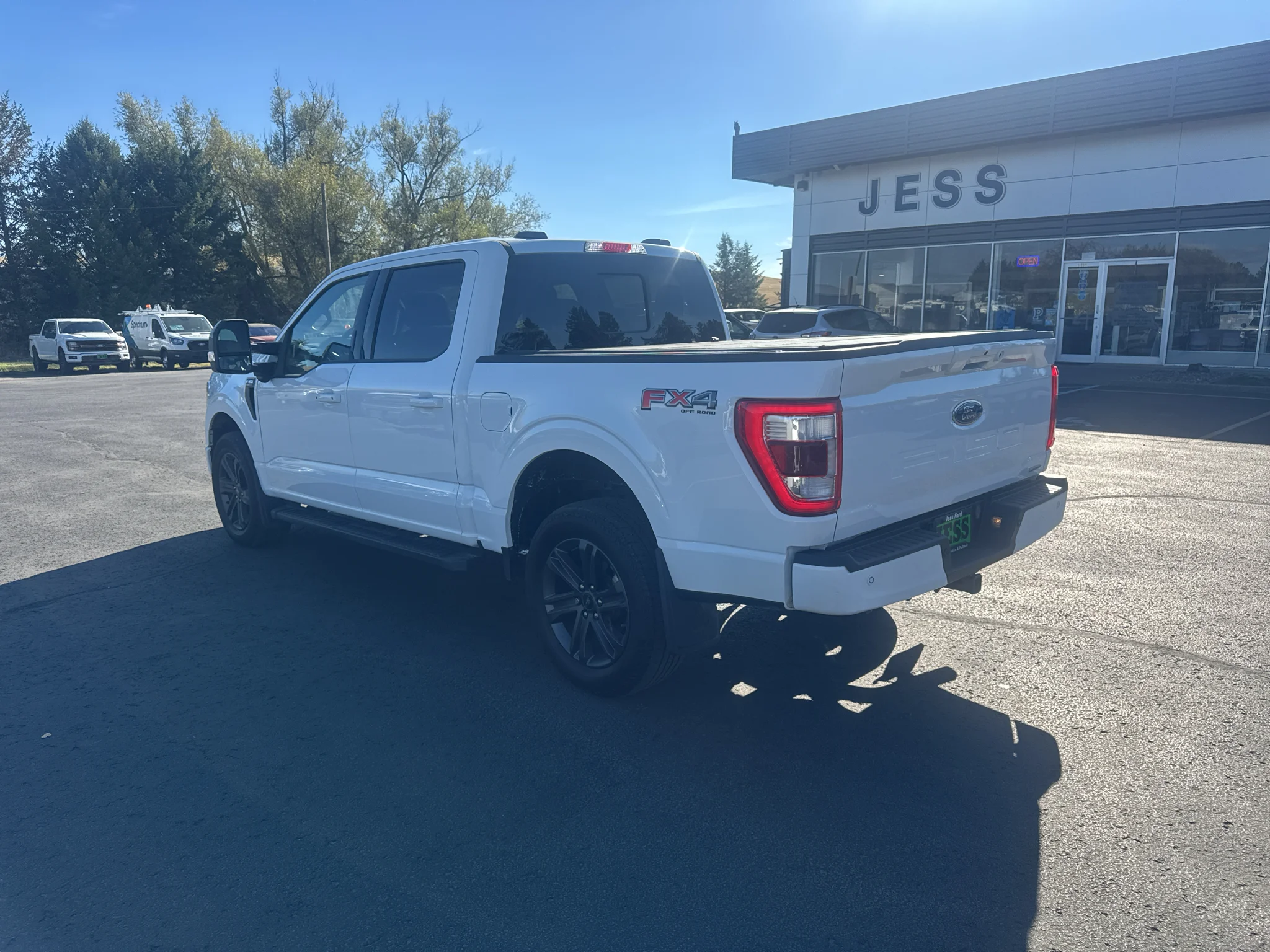 Certified Used 2023 Oxford White Ford LARIAT image 14