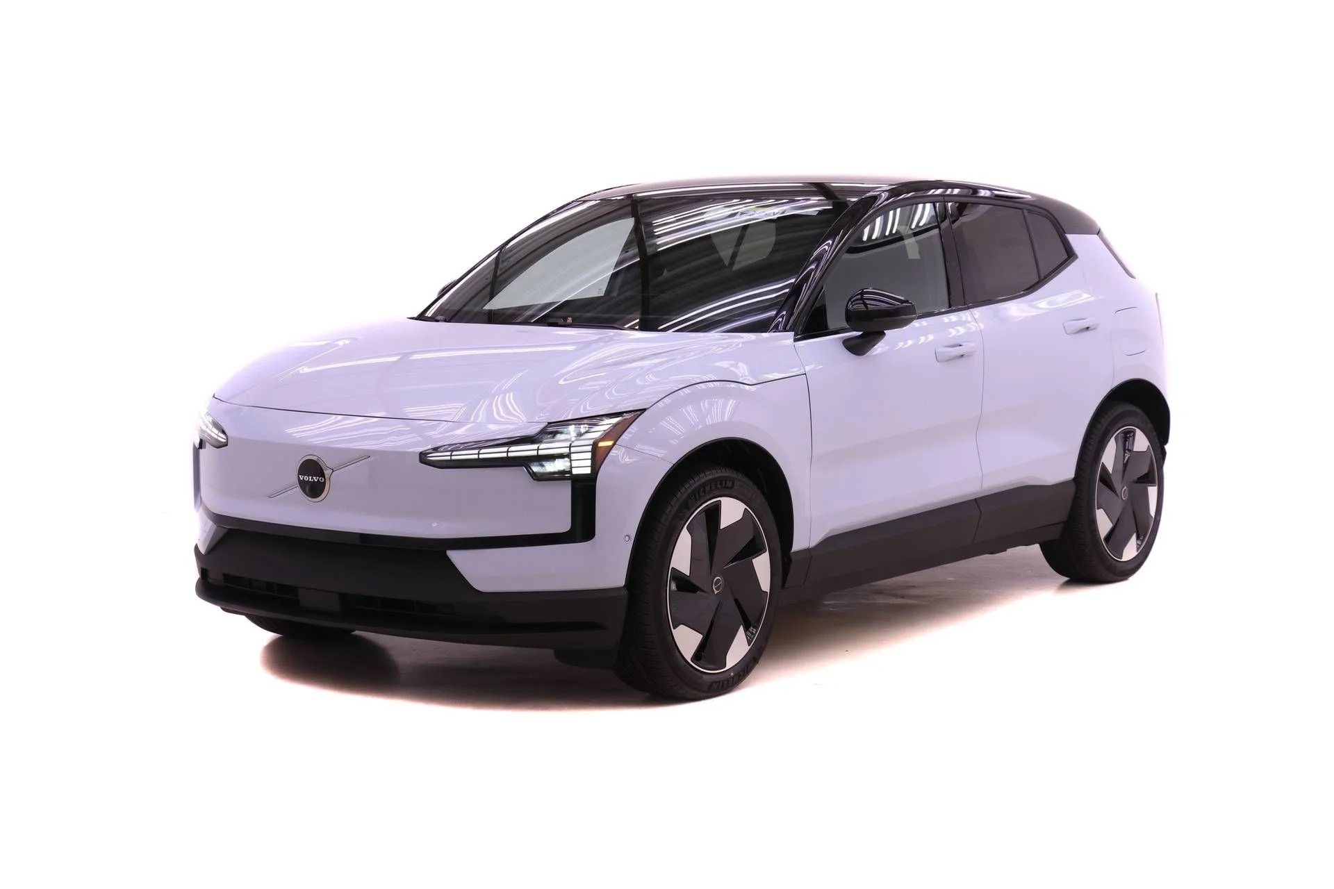 2026 Volvo EX30 Twin Motor Performance Ultra's photo
