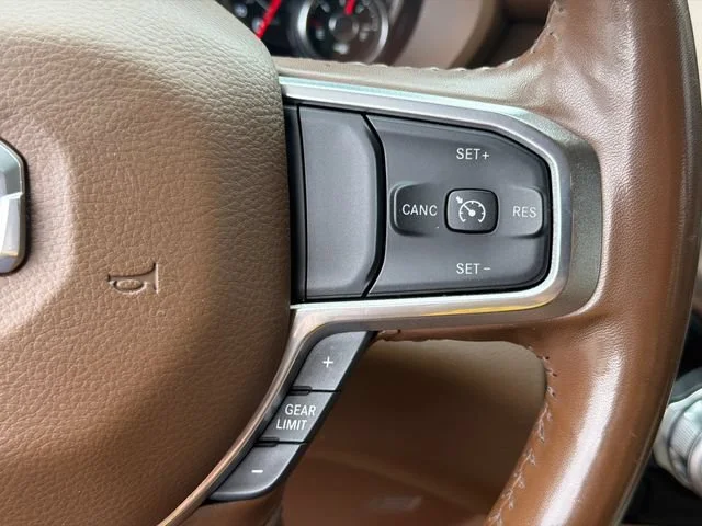 Used 2020 Black Ram Laramie image 25