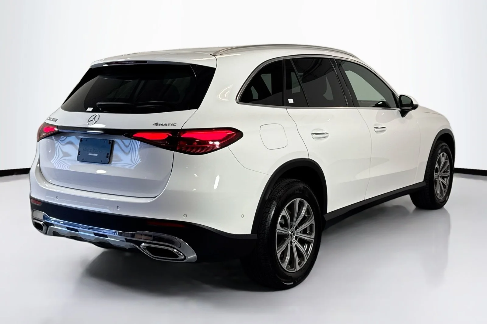 Used 2026 Polar White Mercedes-Benz GLC 300 image 5