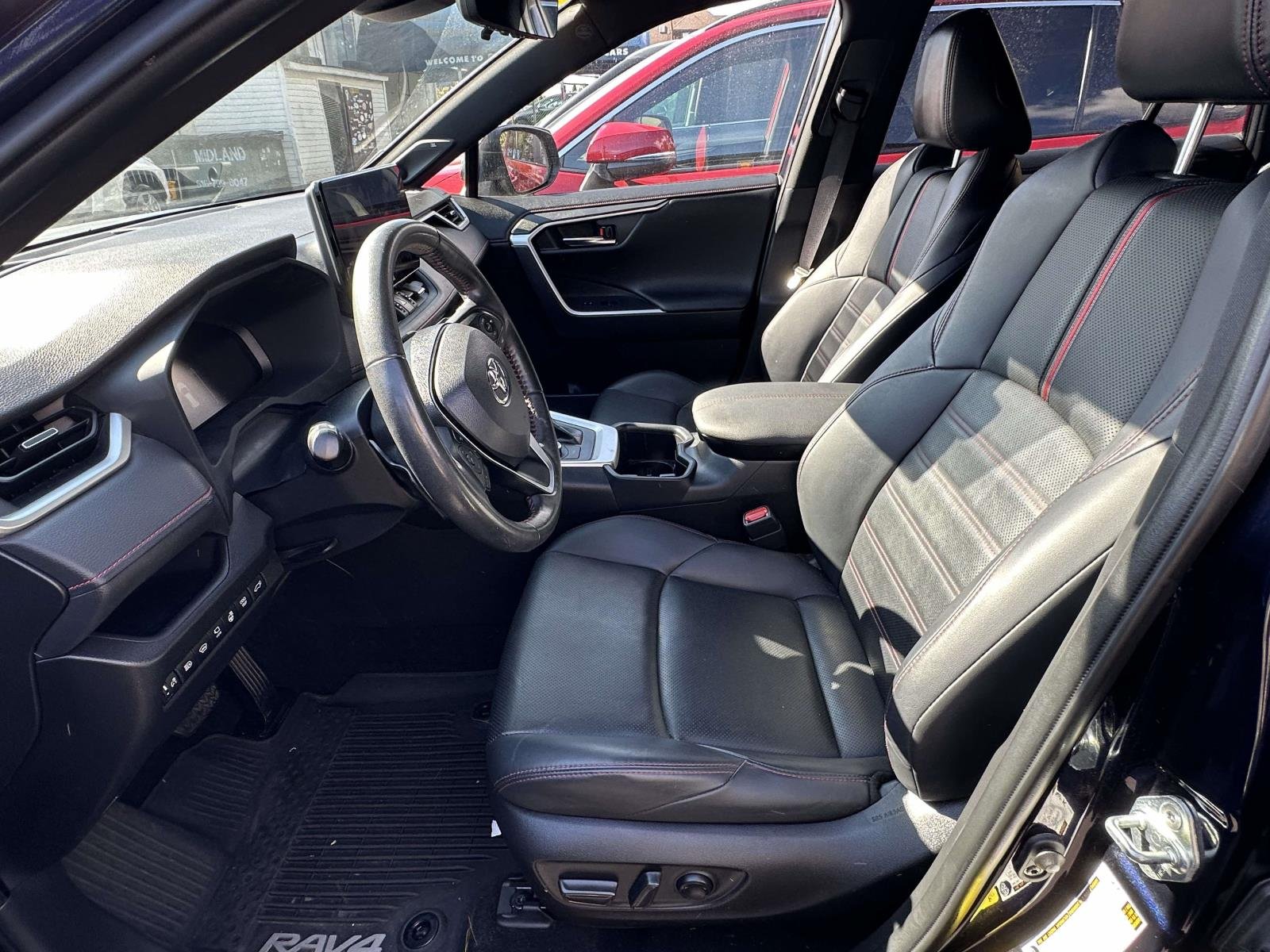 2023 Toyota RAV4 XSE - Photo 12