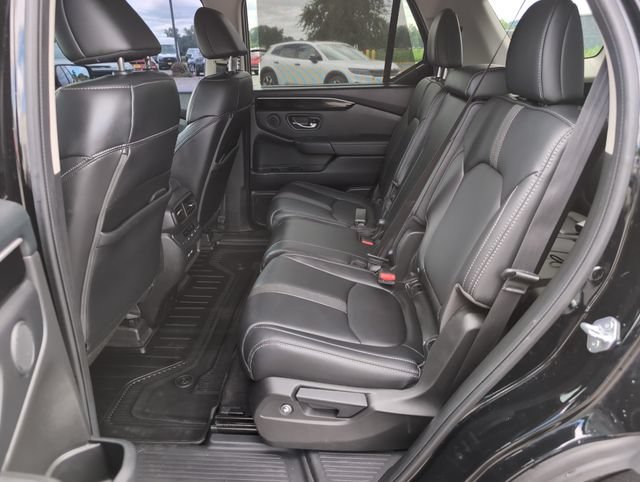 2023 Honda Pilot Touring - Photo 16