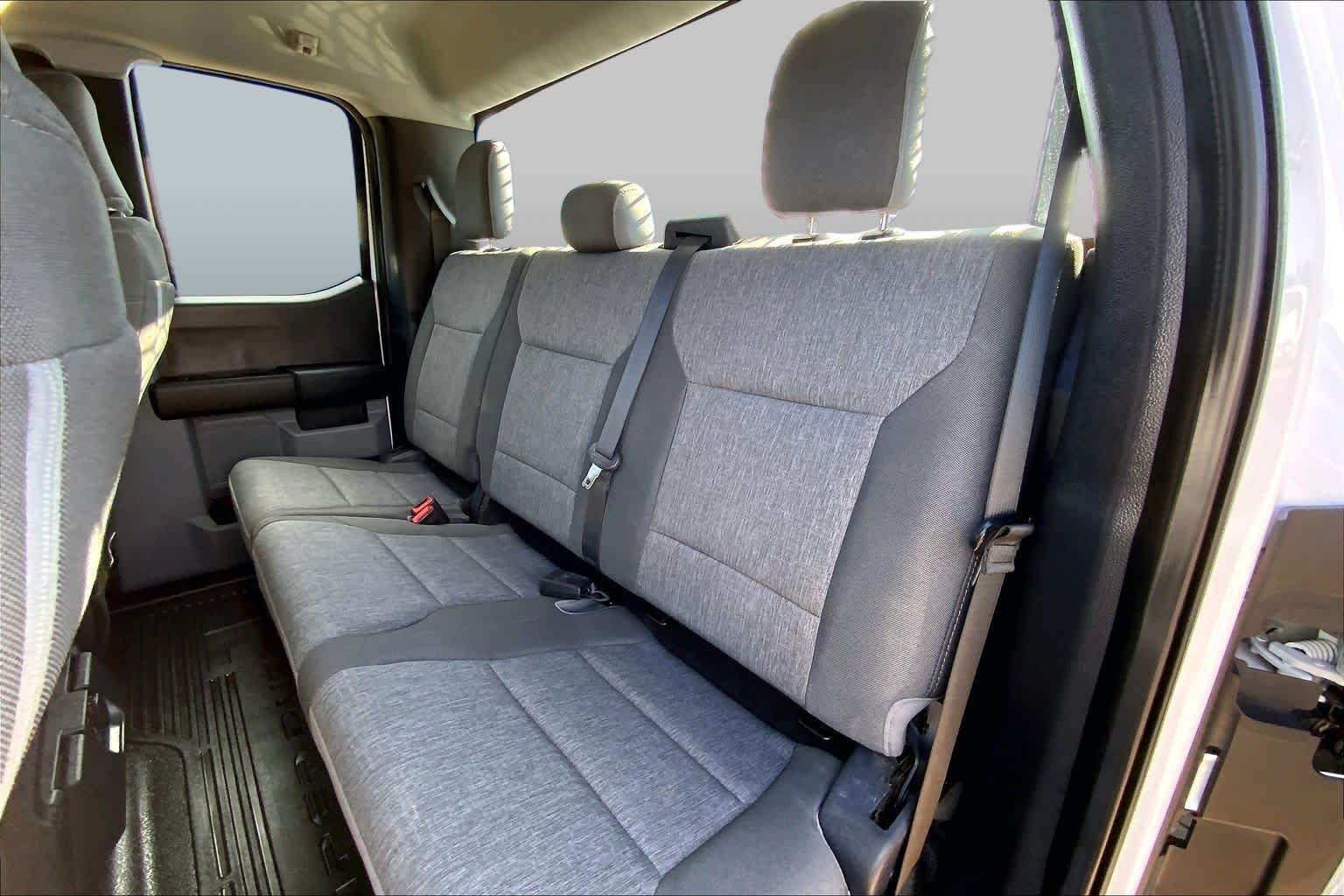 Used 2024 Oxford White Ford XL image 21