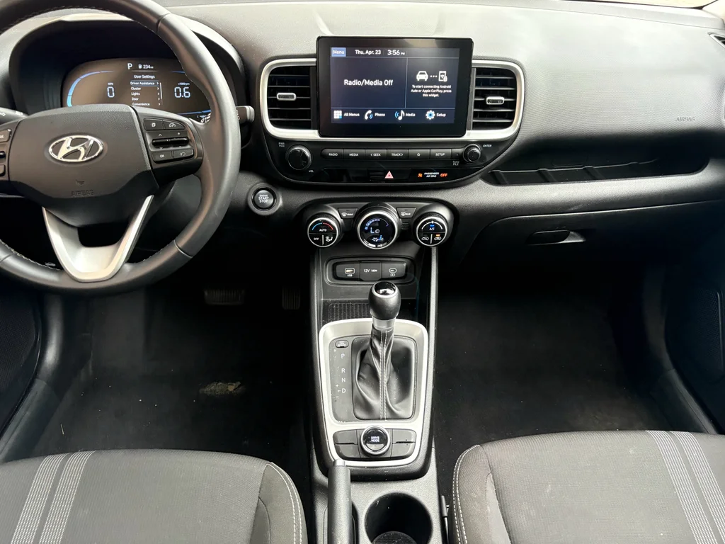 Used 2025 Shimmering Silver Hyundai SEL image 11