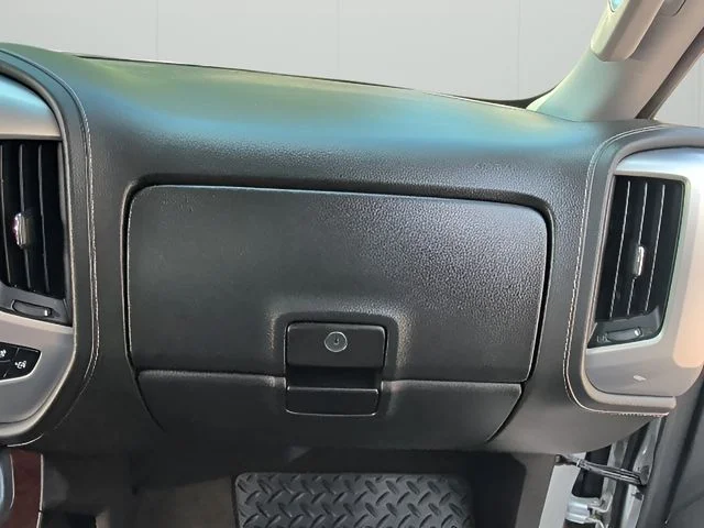 Used 2015 Silver GMC SLT image 43