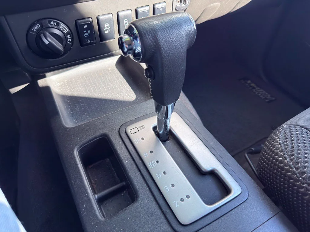 Used 2018 Gray Nissan PRO-4X image 40