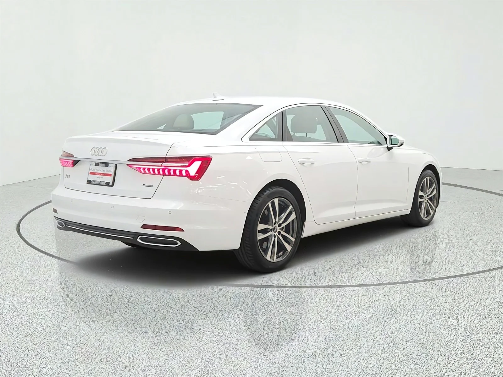 Used 2023 Ibis White Audi Premium image 5