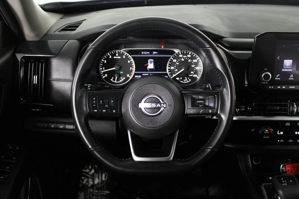 2025 Nissan Pathfinder SV - Photo 22
