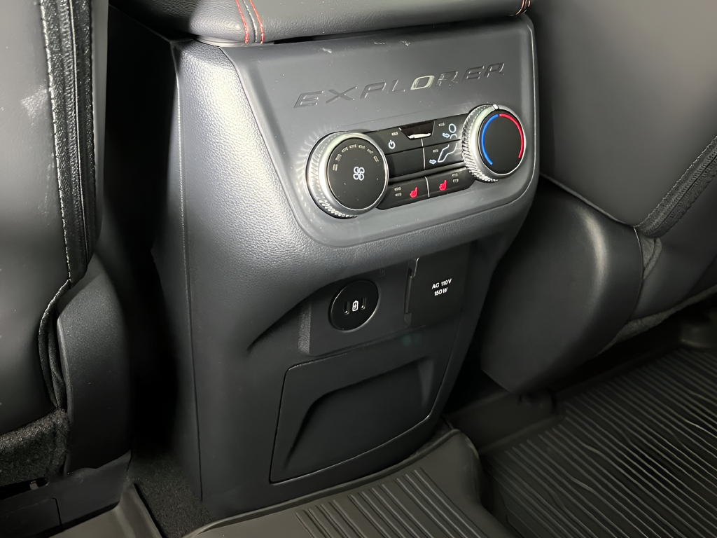New 2026 Carbonized Gray Metallic Ford ST-Line image 23