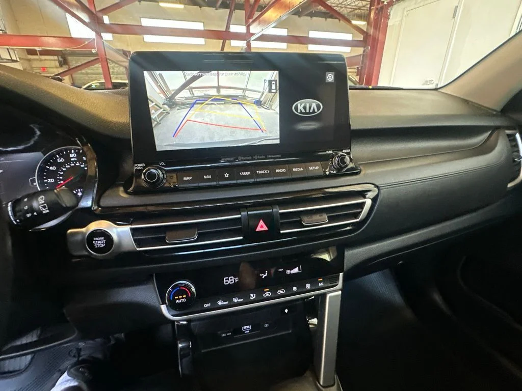 Used 2021 Gray Kia SX image 20