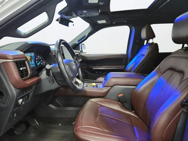 Used 2022 White Ford Limited image 16