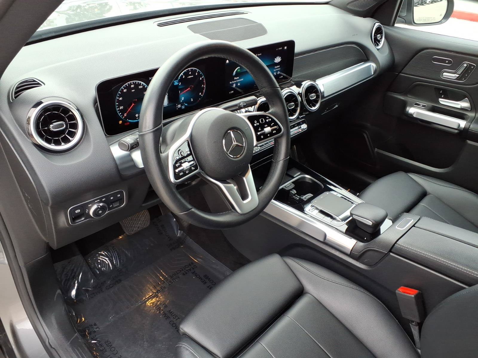 Used 2020 Mountain Gray Metallic Mercedes-Benz GLB250W image 14