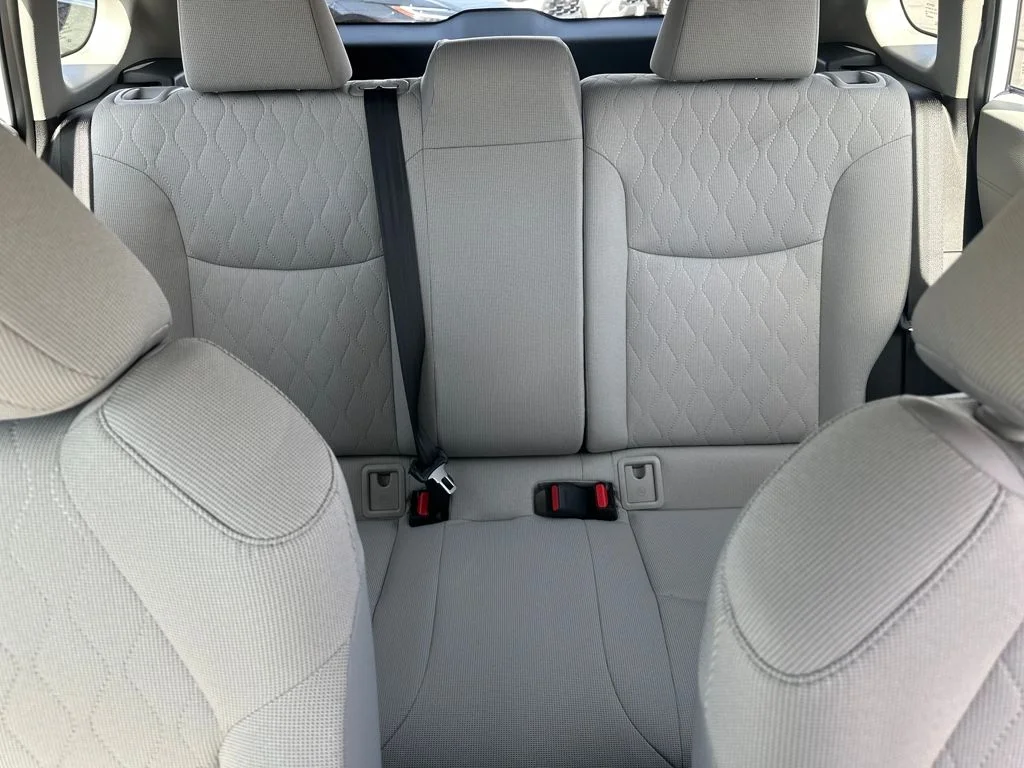 2026 Toyota Corolla Cross L - Photo 23