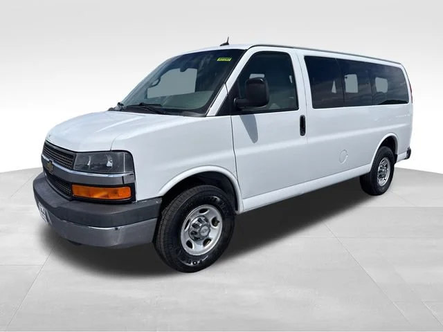 2015 Chevrolet Express Passenger LS