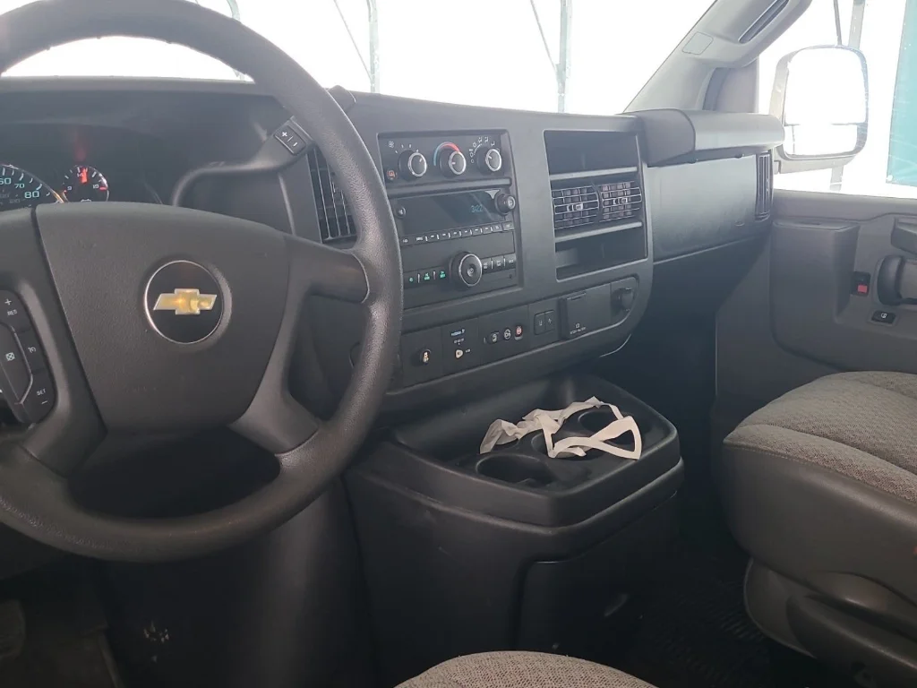 Used 2019 Summit White Chevrolet LT image 7