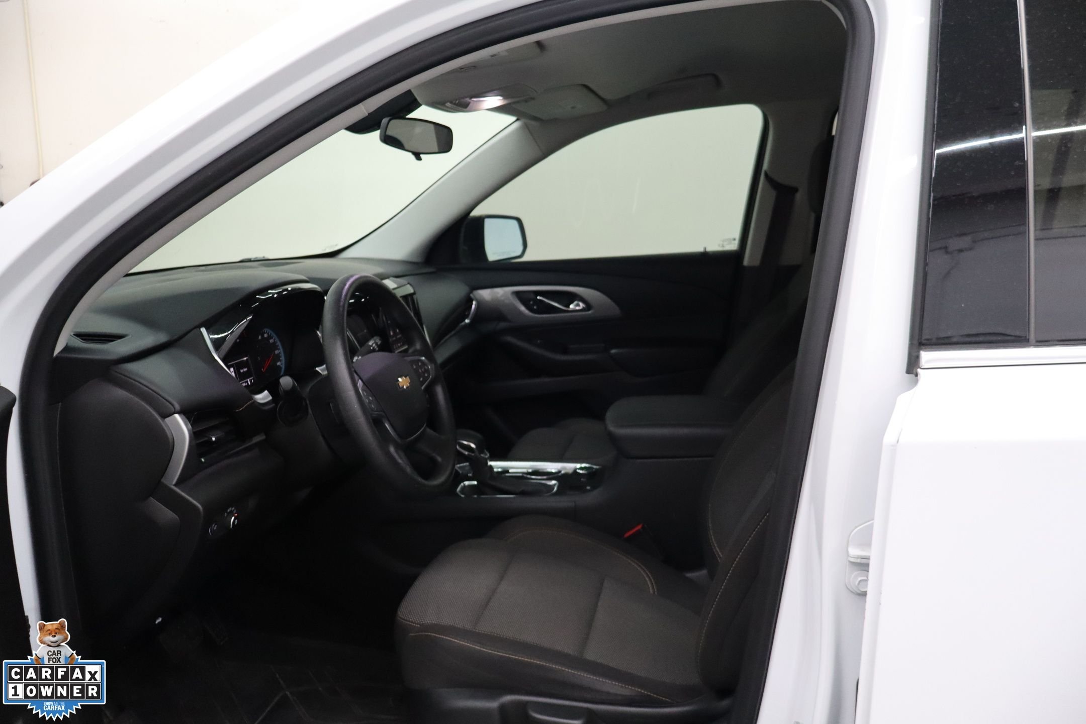 Used 2021 White Chevrolet LS image 24
