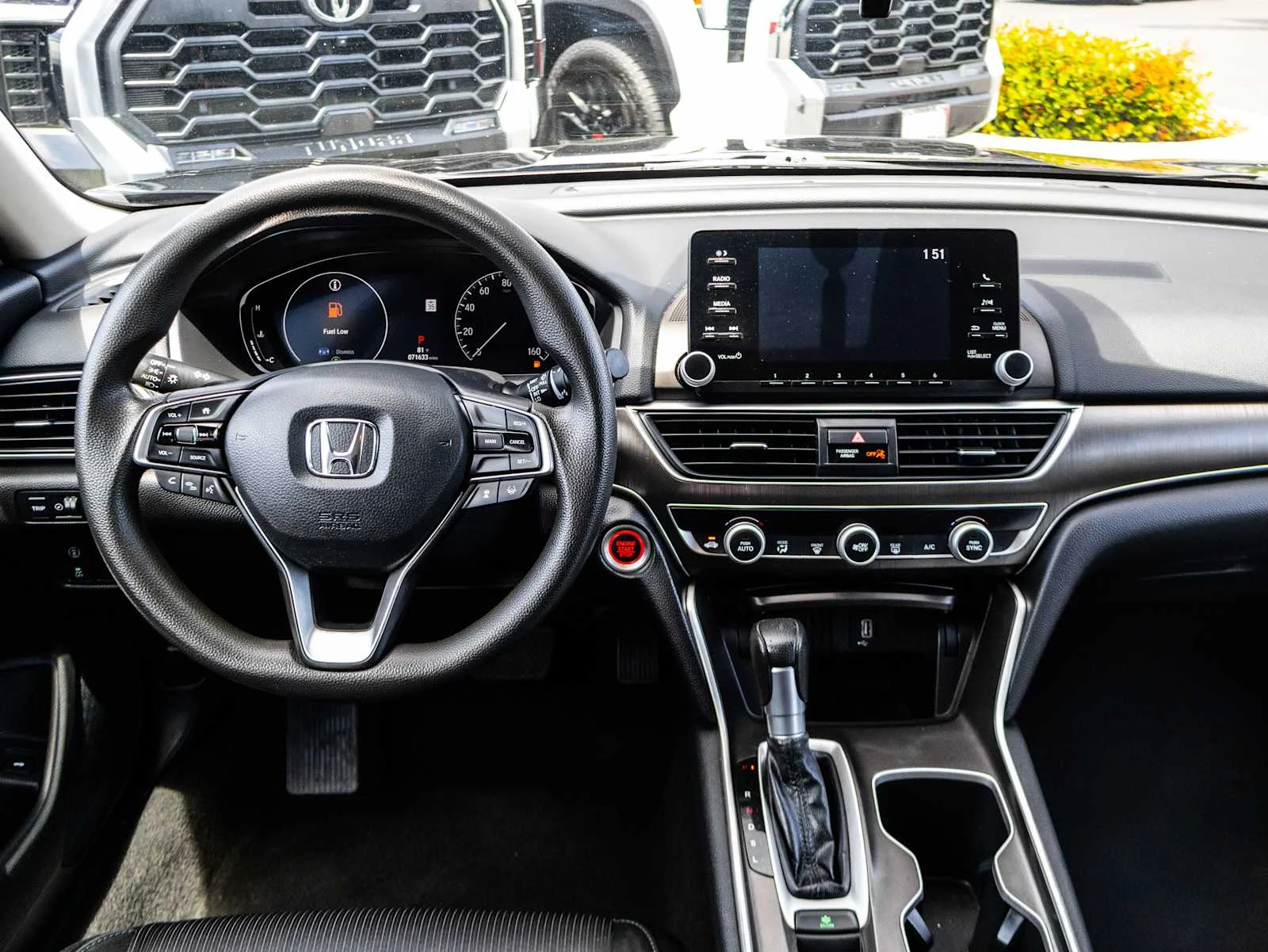 Used 2019 Crystal Black Pearl Honda LX 1.5T image 21